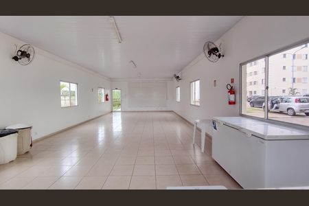 Apartamento para alugar com 48m², 2 quartos e 1 vagaÁrea comum - Salão de festas