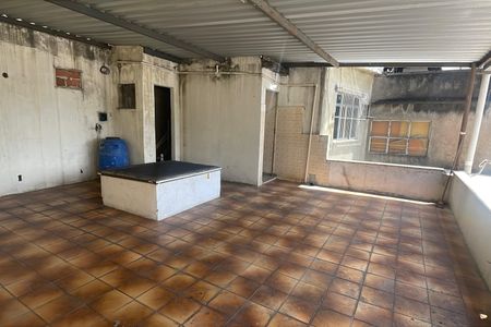 Casa para alugar com 120m², 2 quartos e sem vaga Casa para alugar com 120m², 2 quartos e sem vagaTerraço