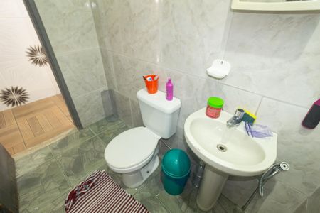 Casa para alugar com 150m², 2 quartos e sem vaga Casa para alugar com 150m², 2 quartos e sem vagaBanheiro Social