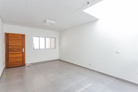 Casa para alugar com 130m², 3 quartos e 2 vagasSala