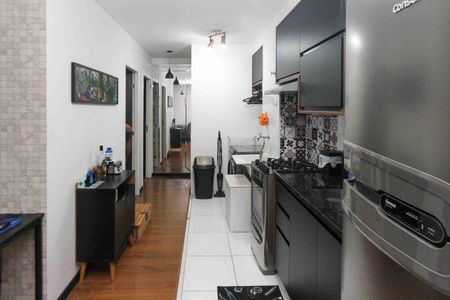 Apartamento à venda com 40m², 2 quartos e 1 vaga Apartamento à venda com 40m², 2 quartos e 1 vagaCozinha e Área de Serviço