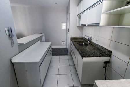 Apartamento à venda com 75m², 3 quartos e sem vaga Apartamento à venda com 75m², 3 quartos e sem vagaCozinha - Armários