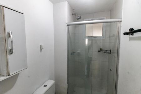 Apartamento à venda com 75m², 3 quartos e sem vaga Apartamento à venda com 75m², 3 quartos e sem vagaBanheiro Corredor