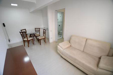 Sala de apartamento para alugar com 1 quarto, 40m² em Cambuí, Campinas