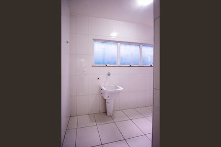 Casa para alugar com 54m², 1 quarto e 1 vaga Casa para alugar com 54m², 1 quarto e 1 vagaÁrea de Serviço