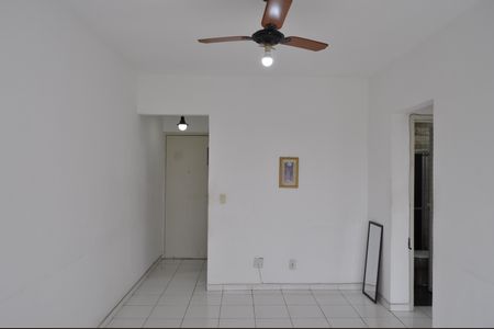 Apartamento à venda com 70m², 2 quartos e 1 vagaSala