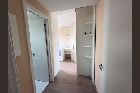 Apartamento à venda com 69m², 2 quartos e 1 vagaCorredor