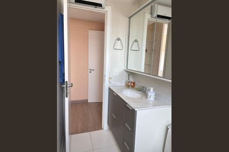 Apartamento à venda com 69m², 2 quartos e 1 vagaBanheiro