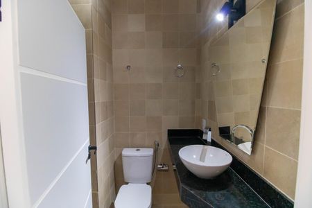 Apartamento para alugar com 95m², 2 quartos e 1 vaga Apartamento para alugar com 95m², 2 quartos e 1 vagaBanheiro da Suíte 2