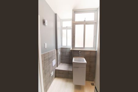 Apartamento para alugar com 95m², 2 quartos e 1 vaga Apartamento para alugar com 95m², 2 quartos e 1 vagaCozinha e Área de Serviço