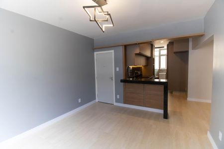 Apartamento para alugar com 95m², 2 quartos e 1 vaga Apartamento para alugar com 95m², 2 quartos e 1 vagaSala