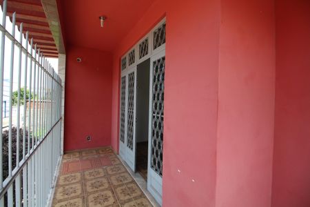 Casa para alugar com 110m², 2 quartos e 6 vagasVaranda