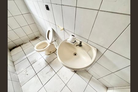 Casa para alugar com 100m², 3 quartos e 2 vagasBanheiro 2