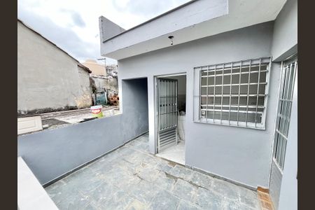 Casa para alugar com 100m², 3 quartos e 2 vagasQuintal