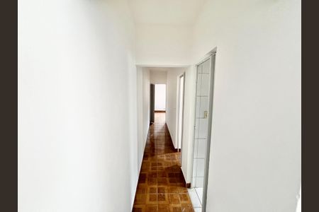 Casa para alugar com 100m², 3 quartos e 2 vagasCorredor