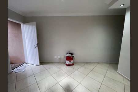 Casa de condomínio para alugar com 68m², 2 quartos e 1 vagaSala