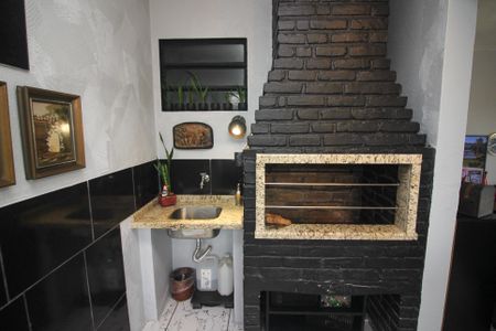 Apartamento à venda com 113m², 2 quartos e 1 vaga Apartamento à venda com 113m², 2 quartos e 1 vagaChurrasqueira