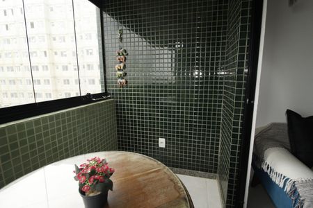 Varanda da Sala de apartamento para alugar com 2 quartos, 57m² em Jardim Armação, Salvador