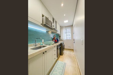 Apartamento para alugar com 70m², 2 quartos e 2 vagas Apartamento para alugar com 70m², 2 quartos e 2 vagasCozinha e Área de Serviço