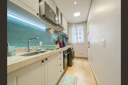 Apartamento para alugar com 70m², 2 quartos e 2 vagas Apartamento para alugar com 70m², 2 quartos e 2 vagasCozinha e Área de Serviço