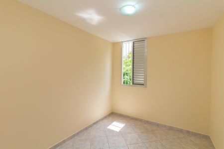Quarto 1 de apartamento para alugar com 2 quartos, 50m² em Conjunto Habitacional Juscelino Kubitscheck de Oliveira, São Paulo