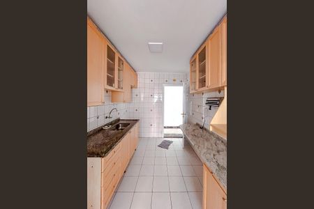 Apartamento à venda com 90m², 4 quartos e 2 vagasCozinha