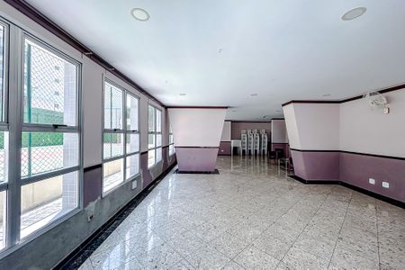 Apartamento à venda com 90m², 4 quartos e 2 vagasÁrea comum - Salão de festas