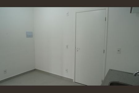 Cozinha de apartamento para alugar com 1 quarto, 44m² em Picanço, Guarulhos