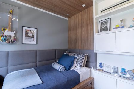 Apartamento à venda com 292m², 3 quartos e 5 vagasQuarto Suíte 2