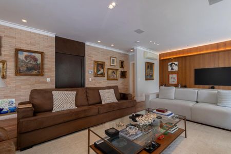 Apartamento à venda com 292m², 3 quartos e 5 vagasSala