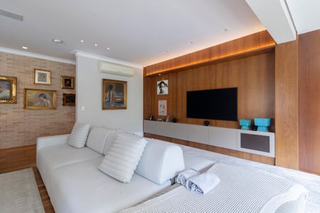 Apartamento à venda com 292m², 3 quartos e 5 vagasSala