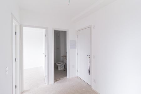 Sala de apartamento para alugar com 2 quartos, 39m² em Jardim Copiuva, Carapicuíba