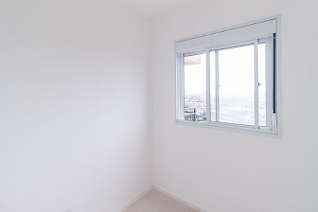 Quarto 2 de apartamento para alugar com 2 quartos, 39m² em Jardim Copiuva, Carapicuíba