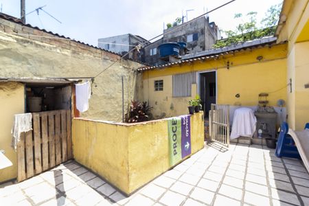 Casa para alugar com 50m², 1 quarto e sem vagaÁrea de Serviço e Quintal