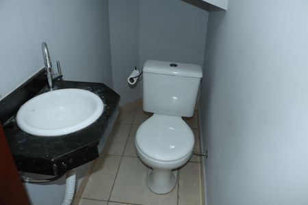 Casa de Condomínio para alugar com 2 quartos, 65m² em Cemucam, Cotia