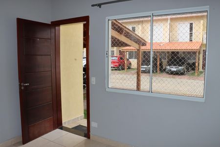 Casa de Condomínio para alugar com 2 quartos, 65m² em Cemucam, Cotia