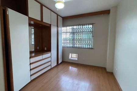 Quarto de apartamento para alugar com 3 quartos, 130m² em Centro, Duque de Caxias