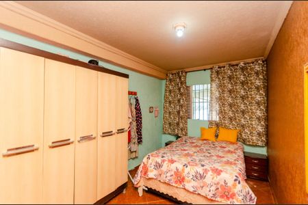 Casa à venda com 300m², 3 quartos e 4 vagas Casa à venda com 300m², 3 quartos e 4 vagasQuarto 2 - Casa 1