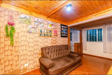 Casa à venda com 300m², 3 quartos e 4 vagas Casa à venda com 300m², 3 quartos e 4 vagasSala - Casa 1