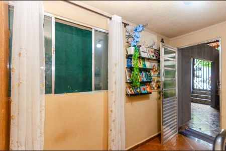 Casa à venda com 300m², 3 quartos e 4 vagas Casa à venda com 300m², 3 quartos e 4 vagasEscritório - Casa 1