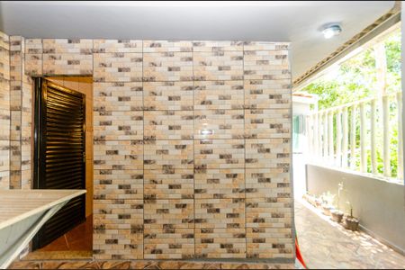 Casa à venda com 300m², 3 quartos e 4 vagas Casa à venda com 300m², 3 quartos e 4 vagasÁrea de Serviço