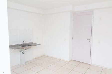 Sala de apartamento para alugar com 2 quartos, 21m² em Campo Grande, Rio de Janeiro