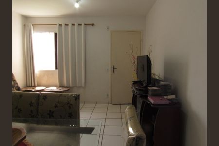 Sala de apartamento à venda com 2 quartos, 60m² em Setor Militar, Osasco