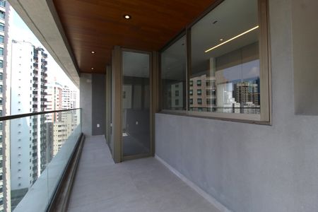 Varanda de apartamento para alugar com 2 quartos, 91m² em Itaim Bibi, São Paulo