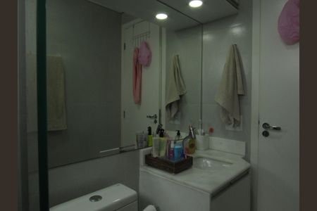 Apartamento à venda com 70m², 3 quartos e 2 vagasBanheiro da Suíte 