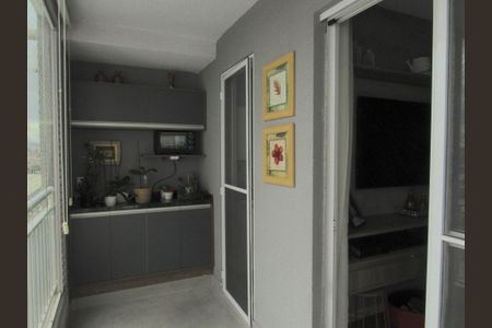 Apartamento à venda com 70m², 3 quartos e 2 vagasVaranda