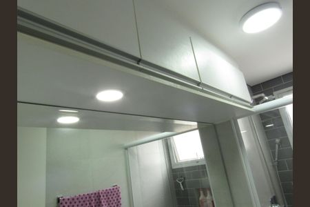 Apartamento à venda com 70m², 3 quartos e 2 vagasBanheiro 2