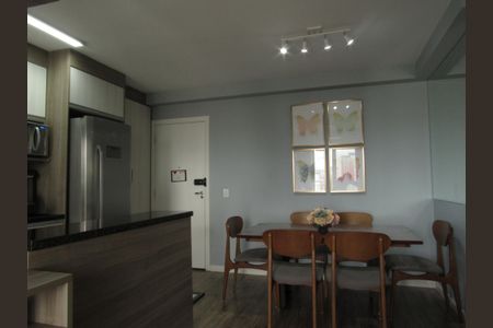 Apartamento à venda com 70m², 3 quartos e 2 vagasSala - Cozinha