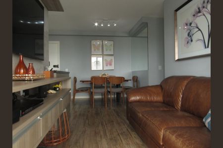 Apartamento à venda com 70m², 3 quartos e 2 vagasSala - Cozinha