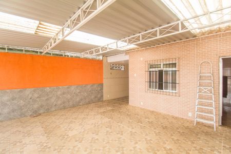 Casa para alugar com 100m², 2 quartos e sem vagaÁrea externa